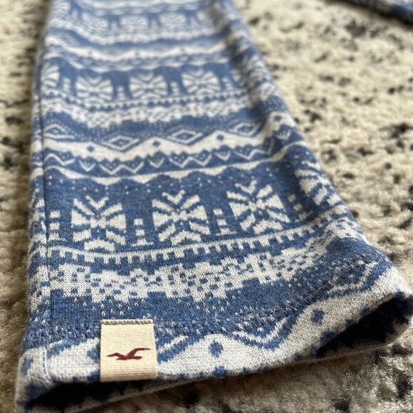 Large Hollister Leggings - Picture 4 of 6